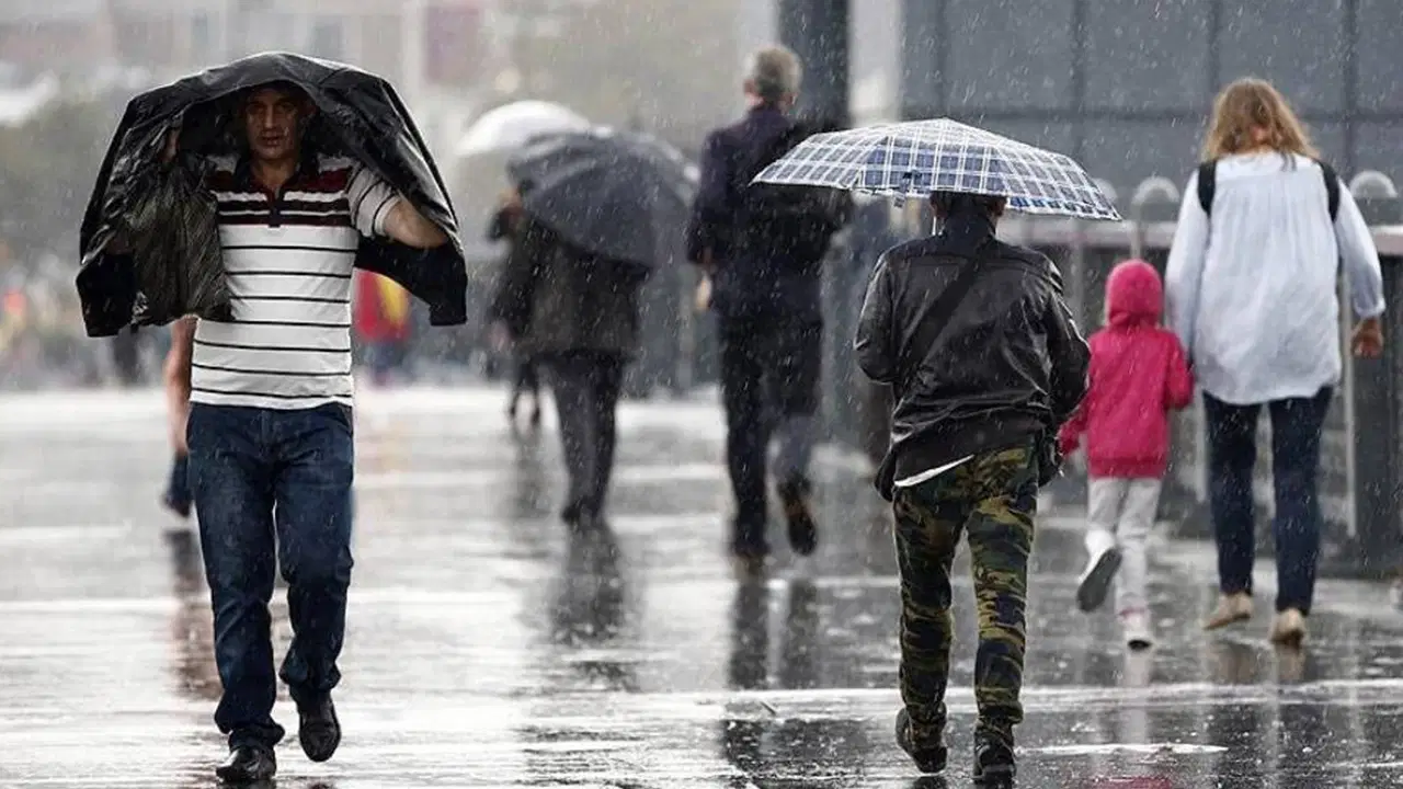 İstanbul'a Ne Zaman Yağmur Yağacak? Hangi Günler Yağmur Bekleniyor?