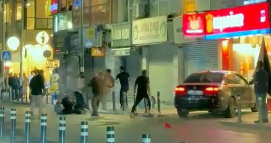 Avcılar’da Çıkan Kavga Kanlı Bitti: Sandalyeler ve Tekmelerle Mücadele