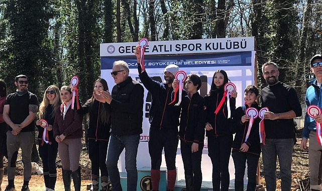 120 kilometrelik parkurda en dayanıklı atlar yarıştı – SPORT