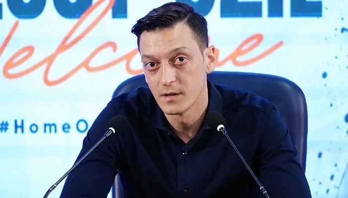 Mesut Özil sahalara geri döndü!  Son halini görenler tanıyamadı.