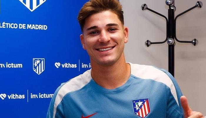 Atletico Madrid, Julian Alvarez'i 70 milyon euro karşılığında İspanya La Liga'ya sattığını duyurdu.