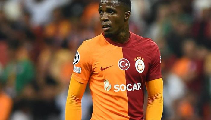 Wilfried Zaha, Galatasaray taraftarıyla bağını tamamen kesti! “Yüzüme el feneri attılar, geri dönmeseydim yüzümde iz kalacaktı.”