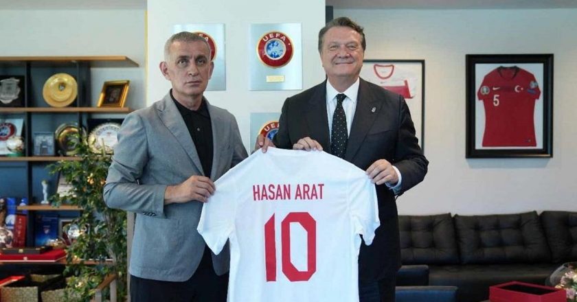 Hasan Arat, İbrahim Hacıosmanoğlu'nu ziyaret etti