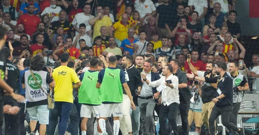 Gözler 2 maç kapatma cezası alan Göztepe hakem heyetinde!