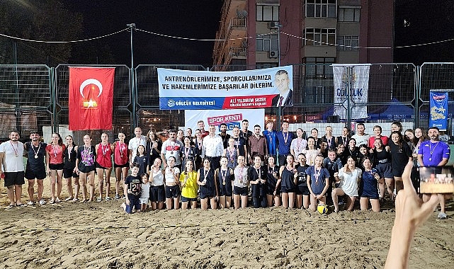 Gölcük plaj voleybolunu çok sevdi – SPOR