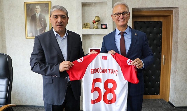 THF Başkanı Kılıç, Sivas'ta hentbolun gelişmesi için önemli temaslarda bulundu – SPORT