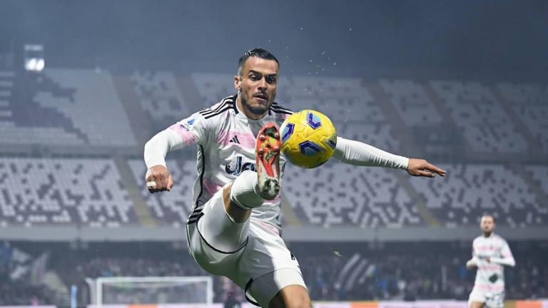 Filip Kostic resmen Fenerbahçe'de – Spor Haberleri