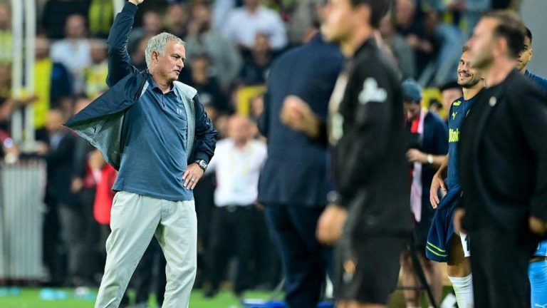 Galatasaray’dan Jose Mourinho’ya transfer! Birisi ağlıyor