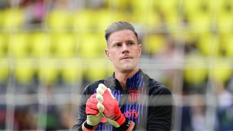 Barcelona’nın Alman kalecisi Ter Stegen’den kötü haber…