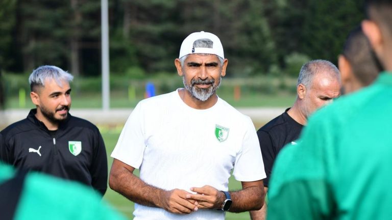 Bodrum FK taraftarından İsmet Taşdemir’e destek!