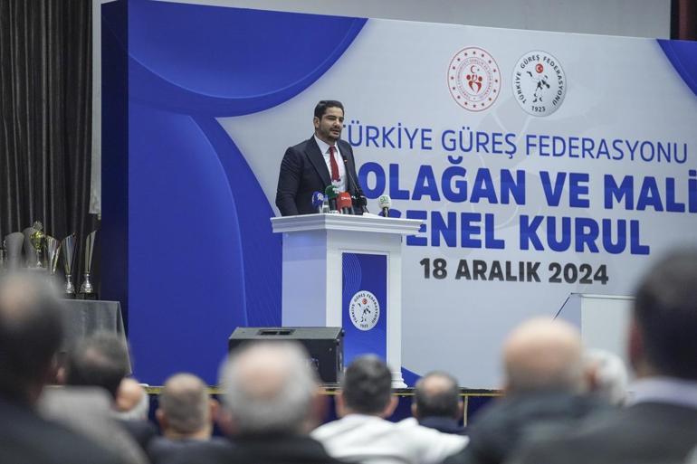 Olimpiyat şampiyonu Taha Akgül, Türkiye Güreş Federasyonu'nun yeni başkanı seçildi