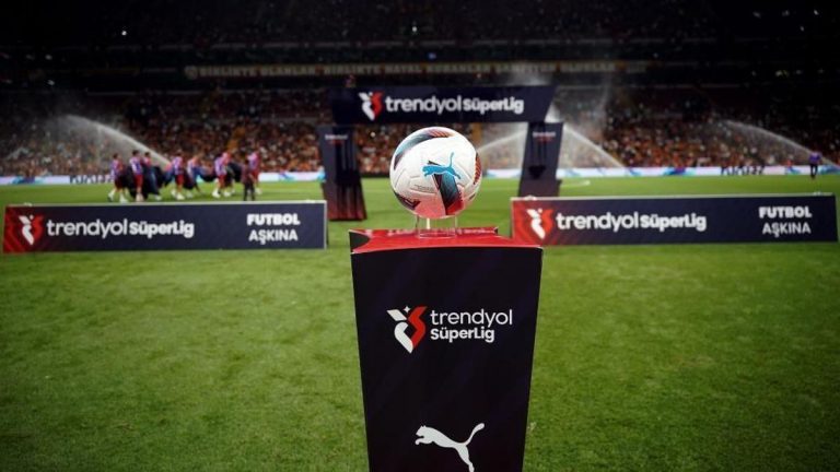 Süper Lig’de derbi heyecanı! İşte on beşinci haftanın programı…