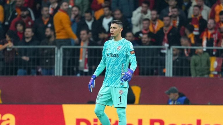 Berke Özer Galatasaray’a gitmedi