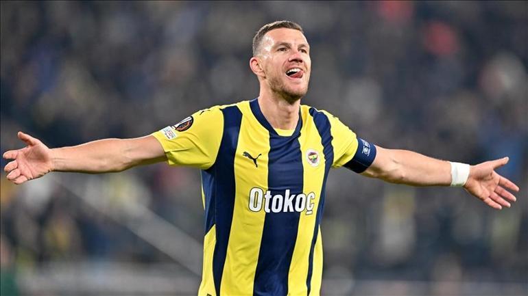 Fenerbahçe Yıldızının Karısı'ndan Veda Şarkı Sözleri: 2 maçtan sonra gidiyoruz