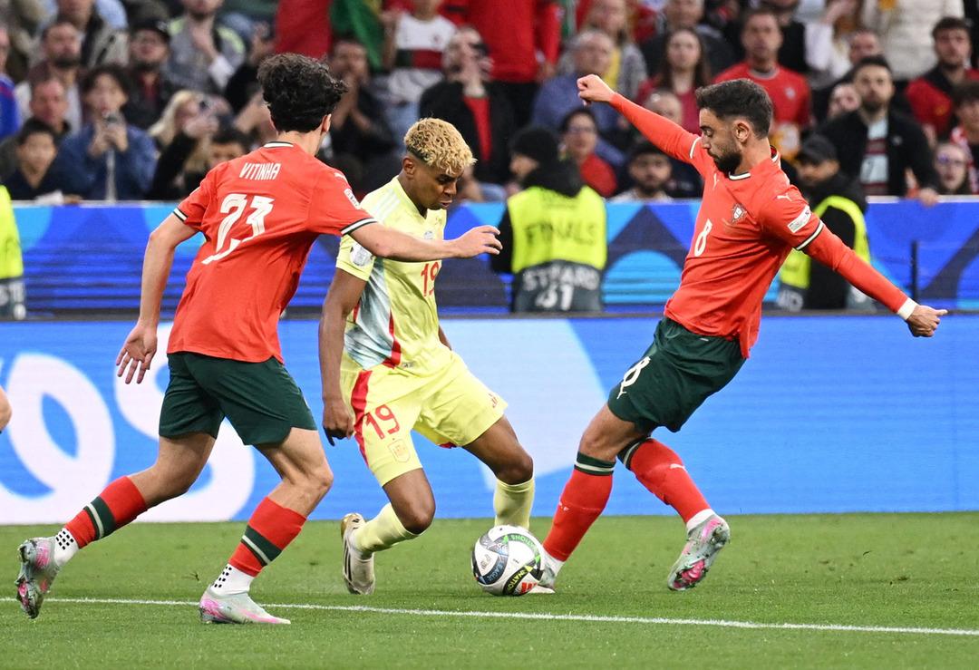 2025-06-08T191643Z_1258790827_up1el681hjtk4_rtrtmp_3_soccer-uefanations