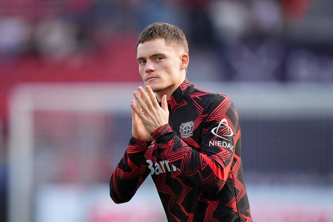 Bayer-04-Leverkusen-V-SV-Werder-Breem-Bundesliga-12 ölçekli
