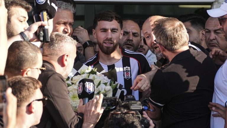 Orkun Kökçü İstanbul’a geldi: “Alemin gözü yaşlı” – Son Dakika Spor Haberleri