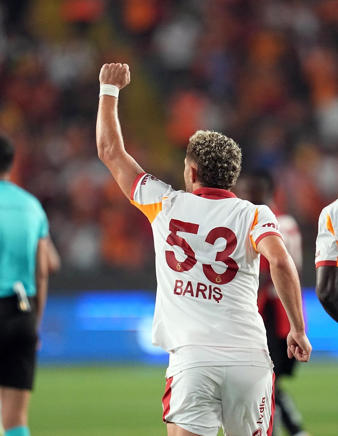 Okan Buruk, Baraş Alper YiLmaz 2 övgüde bulunamadı