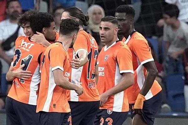 İstanbul Başakşehir’in UEFA Konferans Ligi play-off turundaki rakibi belli oldu –