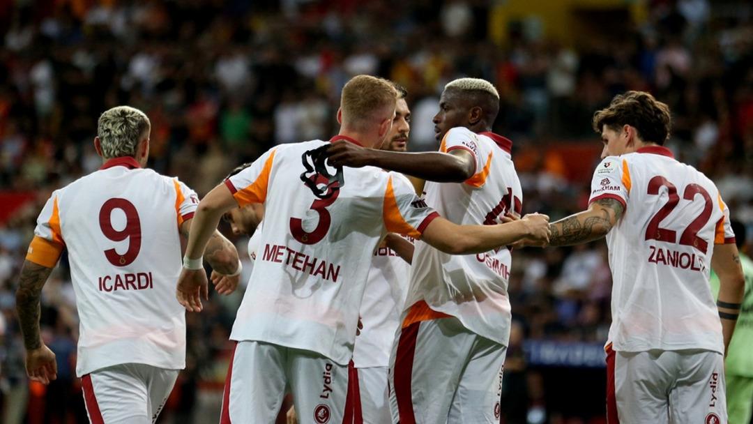 Galatasaray ayrıca yaprakları bırakmaya devam ediyor! Sarı Red takımındaki Jankat Yilmaz ve Kazimcan Karatas transfer iddiaları için geldi ... 3