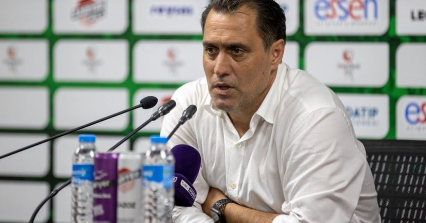 Yabancı kuralı hatası kriz getirdi: 22 gün önce gelen teknik direktör ayrıldı