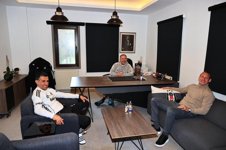 Beşiktaş'ın eski savunma oyuncusu Domagoj Vida, siyah beyazlıları ziyaret etti