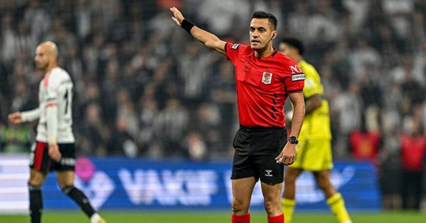 Beşiktaş-Fenerbahçe derbisinin VAR kayıtları ortaya çıktı! Orkun Kökçü’nün kırmızı kart pozisyonuna dair hakem yorumları belli oldu