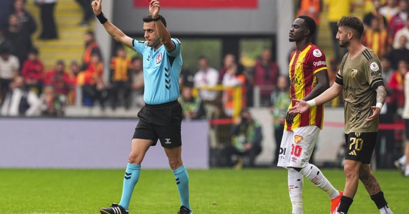 Göztepe-Kocaelispor maçında gol yok her şey var! Hakem 2 kez kırmızı kartı iptal etti –