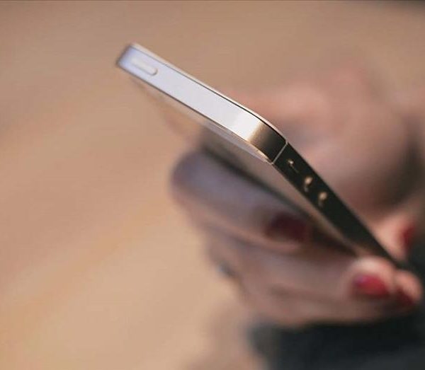 Yurt dışı telefon getirmenin bedeli 57 bin liraya yükseldi! 2026 IMEI kayıt ücreti ne kadar?