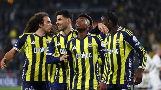 Fenerbahçe’de beklenmedik talep! Yıldız isim ocakta ayrılmak istiyor: Menajerine talimatı verdi
